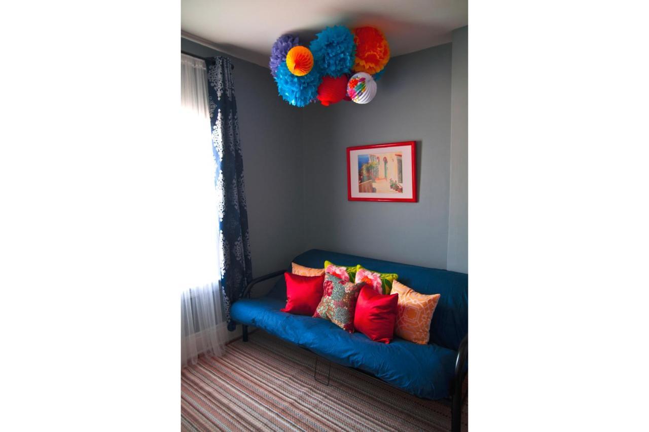 Colour Cube Guest House Toronto Downtown East Εξωτερικό φωτογραφία