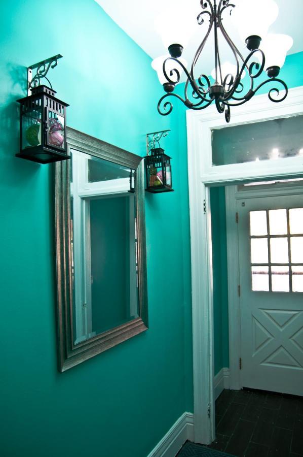 Colour Cube Guest House Toronto Downtown East Εξωτερικό φωτογραφία